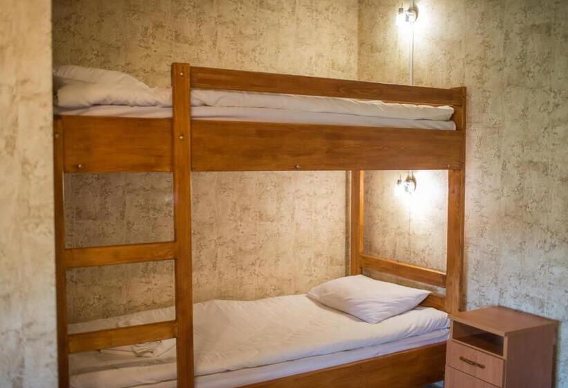 חדר סטנדרט לארבעה, & Restaurant Complex Hap Ok