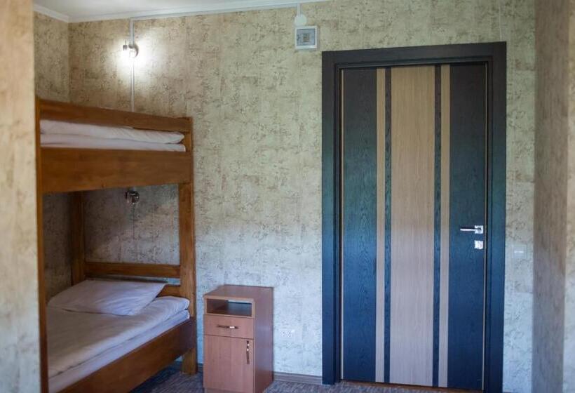 חדר סטנדרט לארבעה, & Restaurant Complex Hap Ok