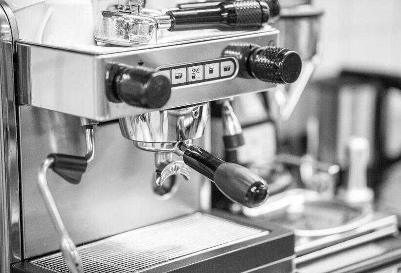 غرفة ديلوكس مزودة بشرفة, Storchen Restaurant