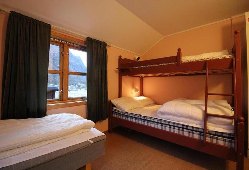 غرفة عائلية حمام مشترك, åndalsnes Hostel