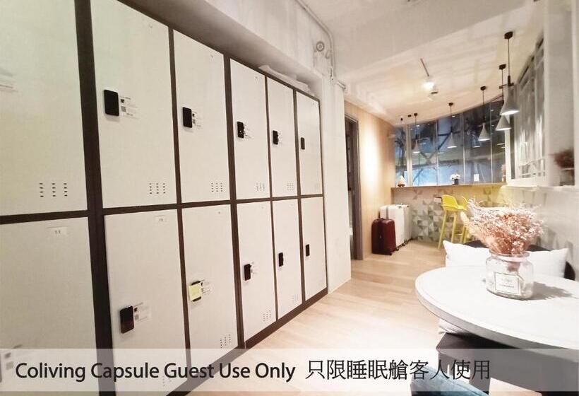 تختخواب در اتاق مشترک, L Etoile Hella Inn