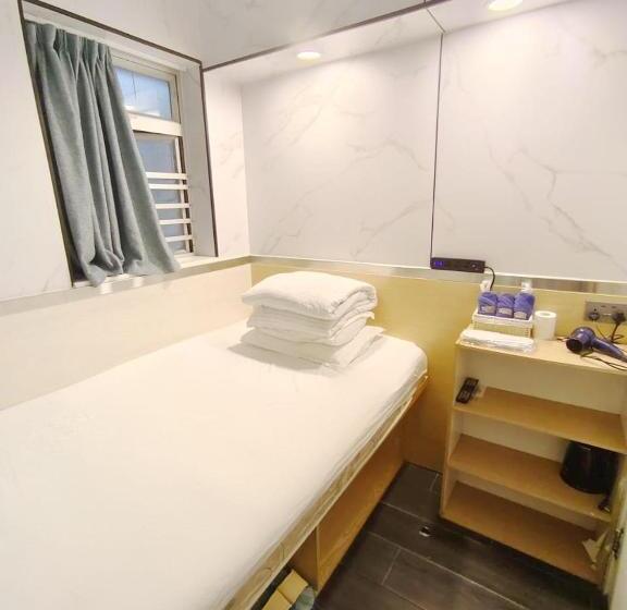 اتاق استاندارد یک نفره, L Etoile Hella Inn