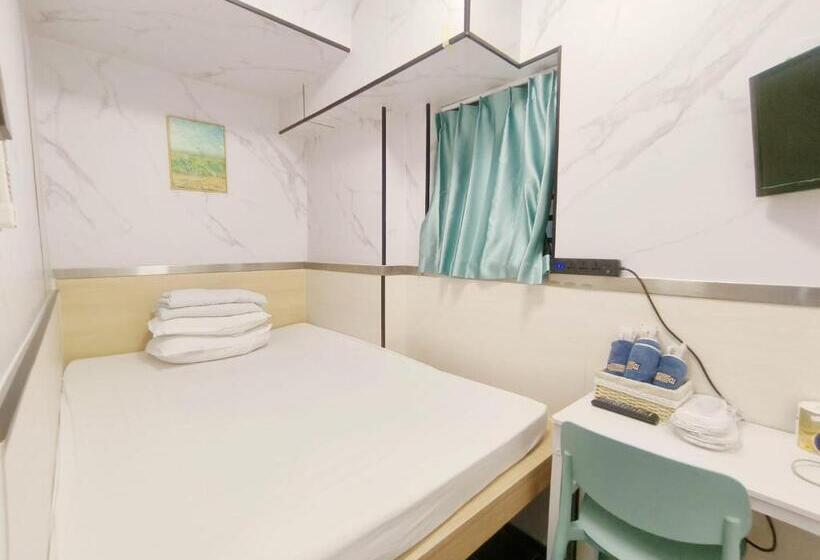 اتاق استاندارد یک نفره, L Etoile Hella Inn