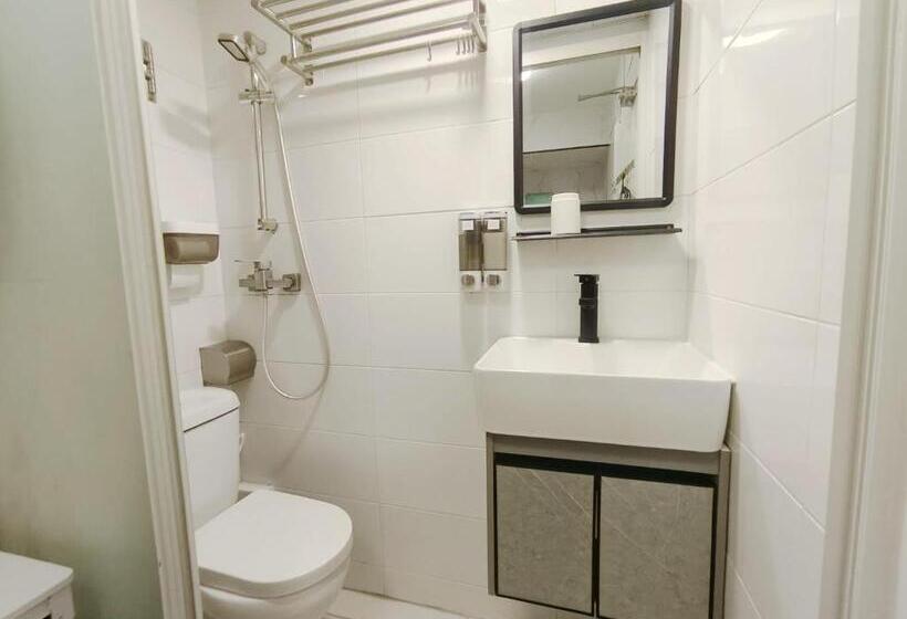 اتاق خانوادگی, L Etoile Hella Inn