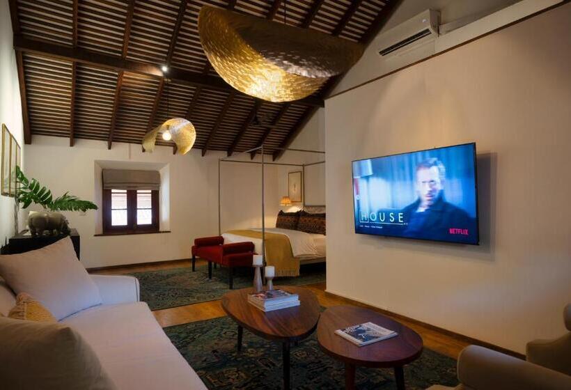 חדר דלוקס עם מיטת קינג, The Bungalow Galle Fort   Hotel   Restaurant   Cocktail Bar