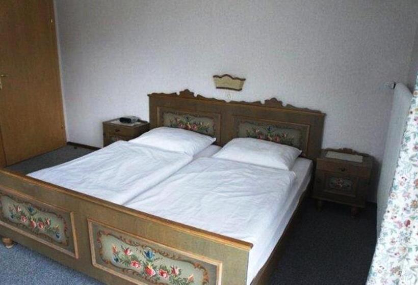 غرفة قياسية مزوَّدة بشُرفة, Privatzimmer Eva Leitgeb