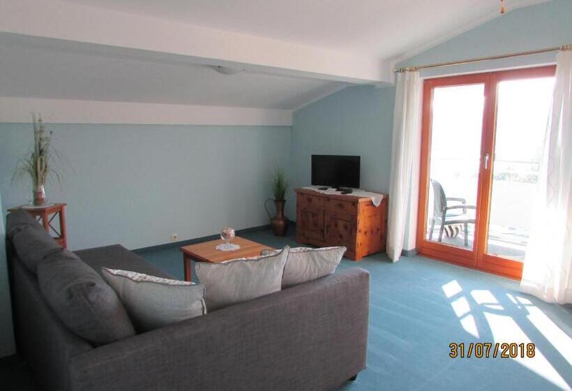 Suite with lake view, Haus Esplanade Adults Only