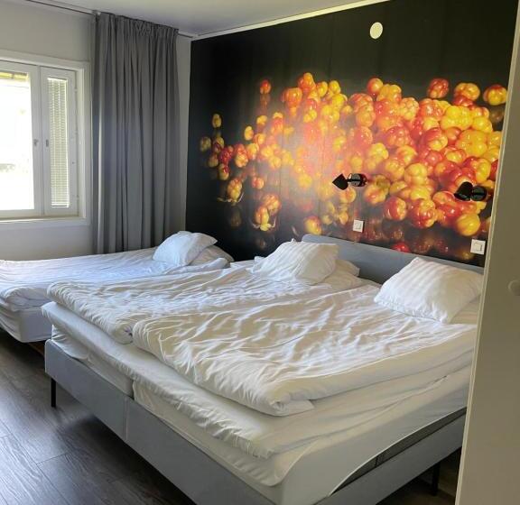 חדר משפחתי, L Smedjan