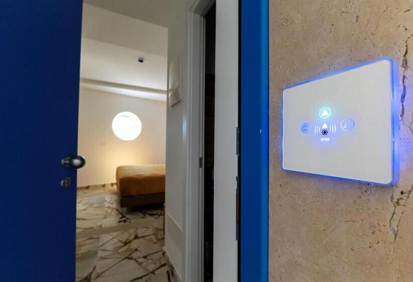 디럭스 룸, Maggiano Boutique