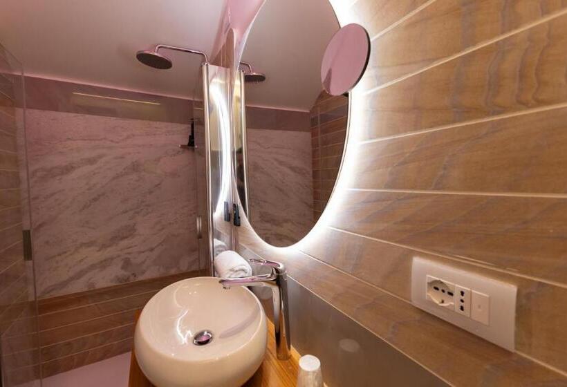 스탠다드 발코니 룸 바다 전망, Maggiano Boutique