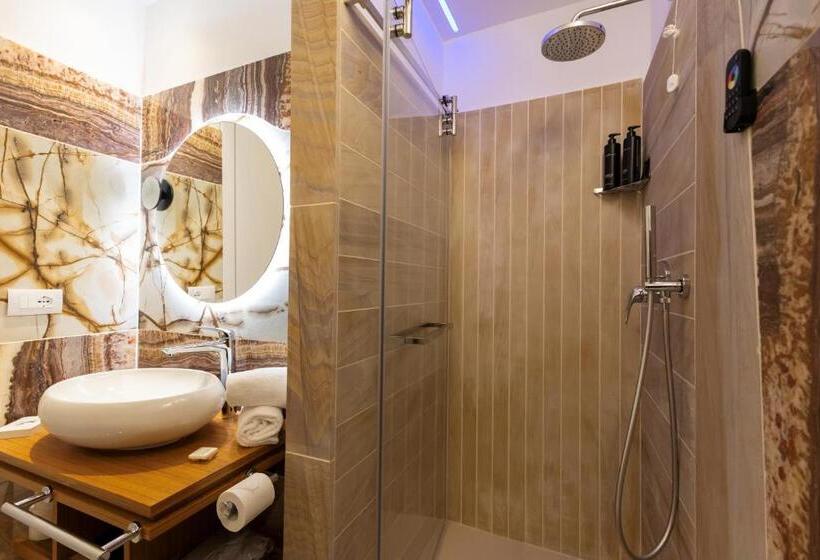 디럭스 룸 바다 전망, Maggiano Boutique