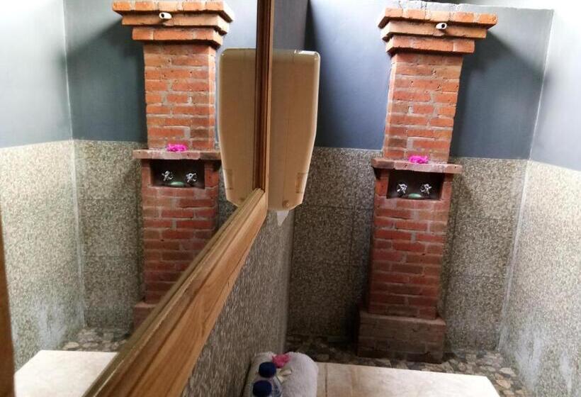 חדר סטנדרט נוף לגינה, The Sari Bungalows