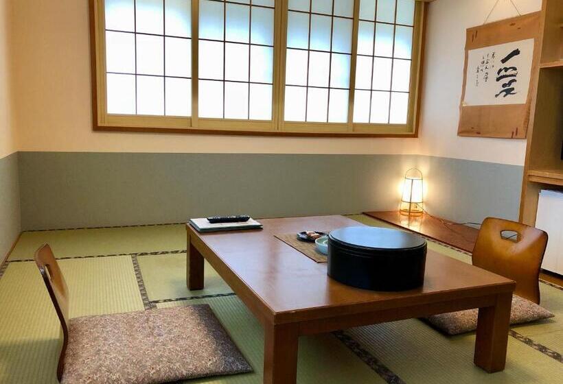 带共用浴室的标准房间, Shikishimaso