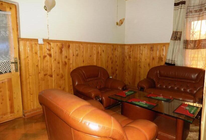 سوییت لوکس, Capricon Executive