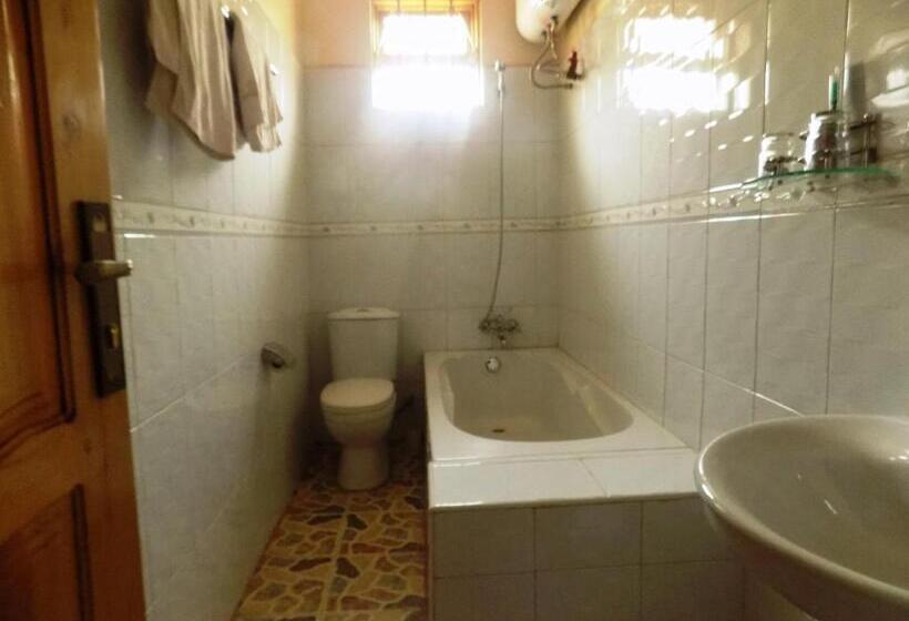 سوییت لوکس, Capricon Executive