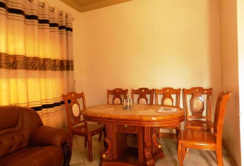 سوییت لوکس, Capricon Executive