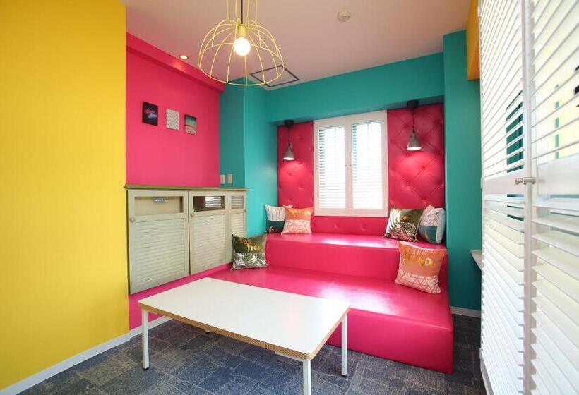 디럭스 룸 킹사이즈 침대, Fukuoka Chapel Coconuts Hotel Ipolani