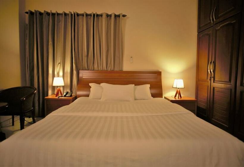 اتاق استاندارد, Cocktail And Dreams