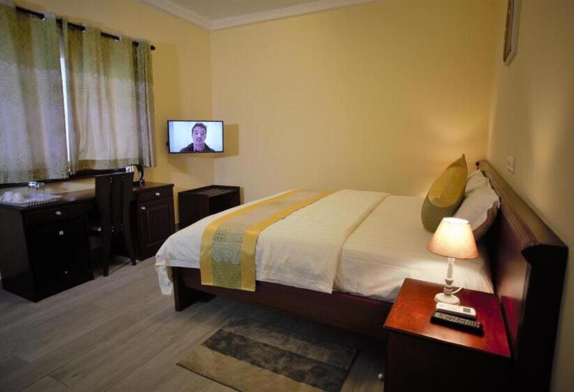 اتاق لوکس با تخت بزرگ, Cocktail And Dreams