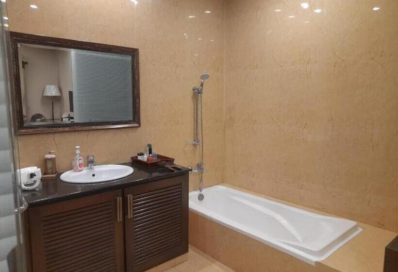 اتاق لوکس, Grand Regent Hotel & Suites