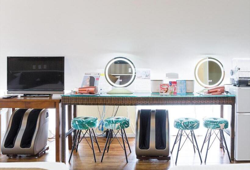 اتاق استاندارد چهار تخته, かりゆしコンドミニアムリゾート那覇スカイリビングホテル旭橋駅前