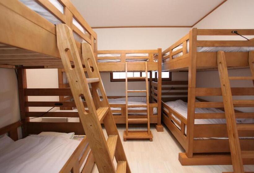 Pokój Rodzinny, Fujiyama Base