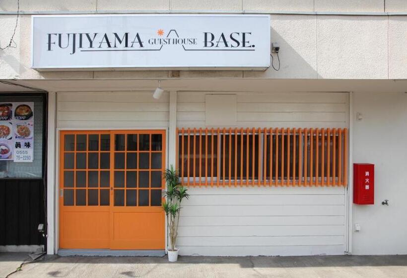 Pokój Rodzinny, Fujiyama Base