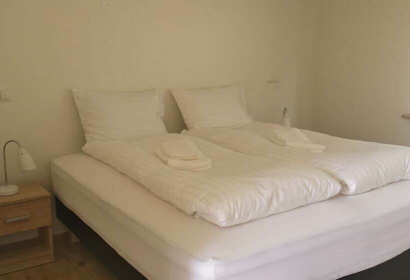 اتاق استاندارد, Guesthouse Hvitafell