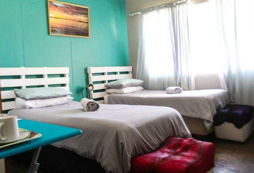 Номер Стандарт, Kate S Nest Guesthouse & Backpackers