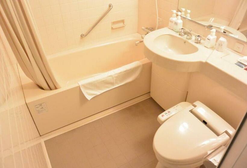 标准单人间, 2135