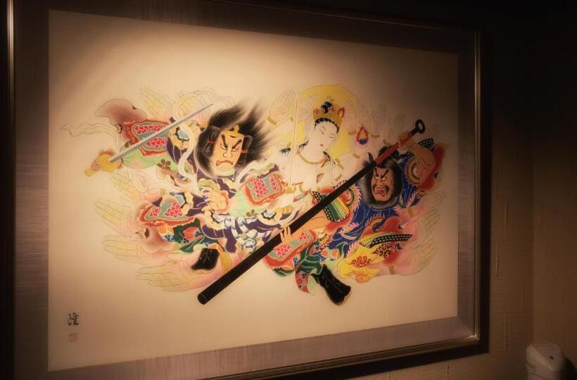 标准三人间, 2135