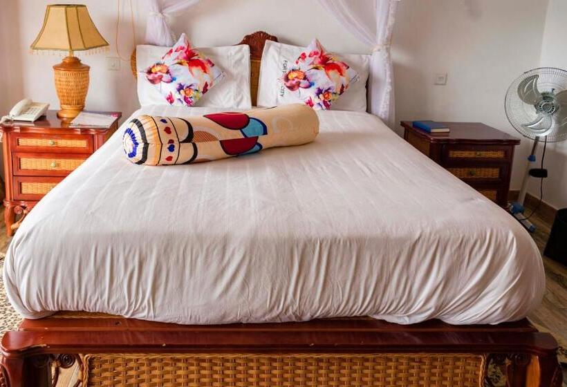 اتاق لوکس, Fort Fun City