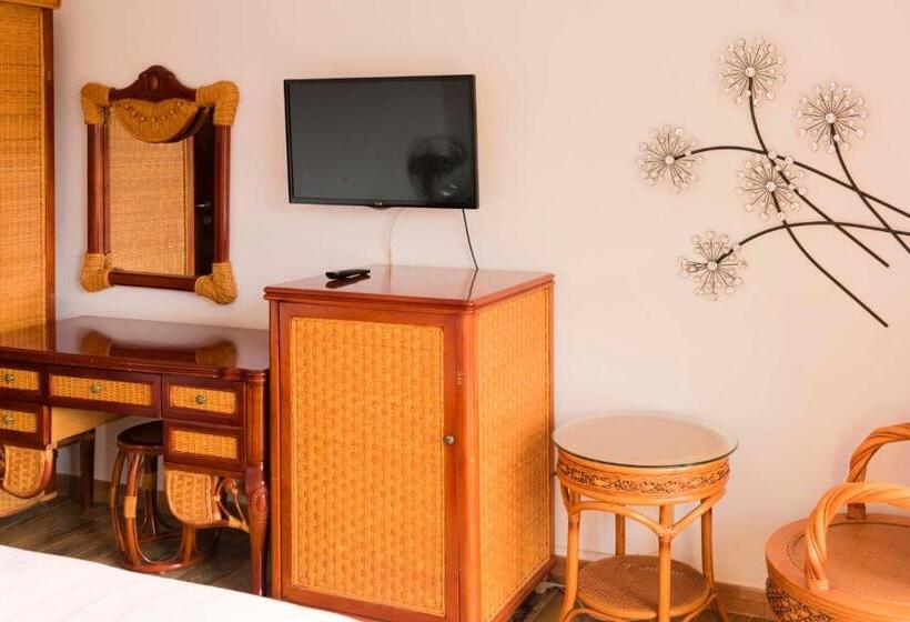 اتاق لوکس, Fort Fun City