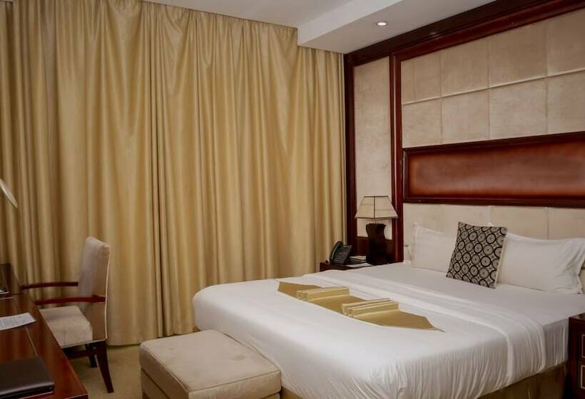 اتاق استاندارد, Gloria Inn