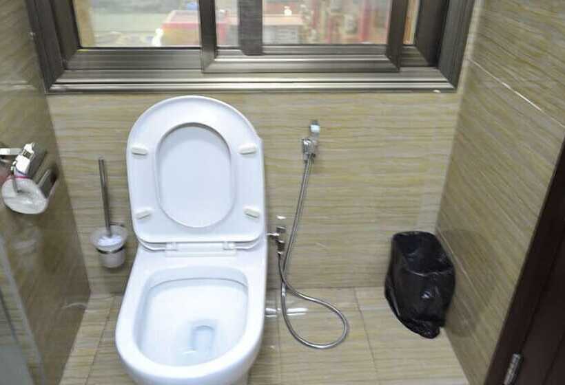 Lakosztály, Gloria Inn