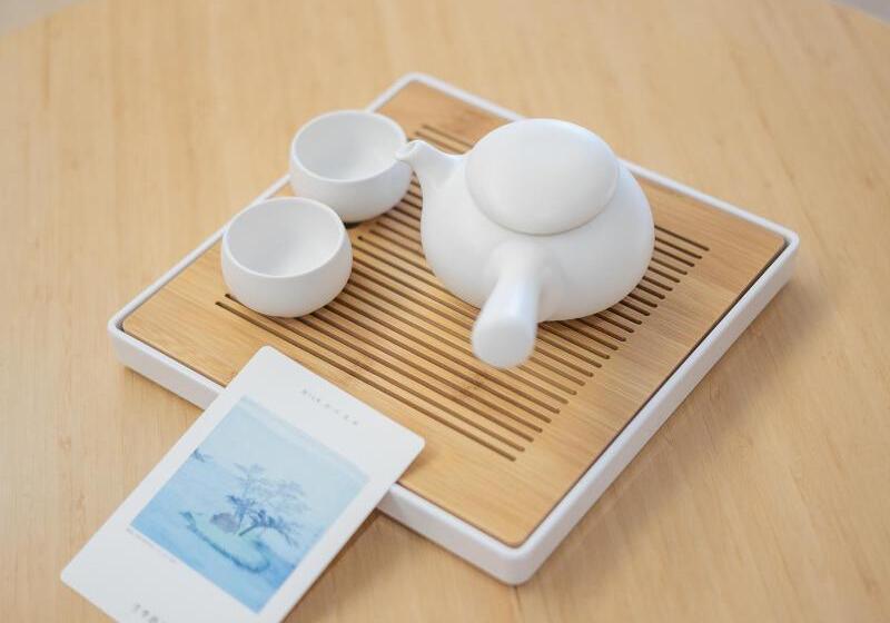 חדר משפחתי, Ji  Changzhou Dinosaur Park