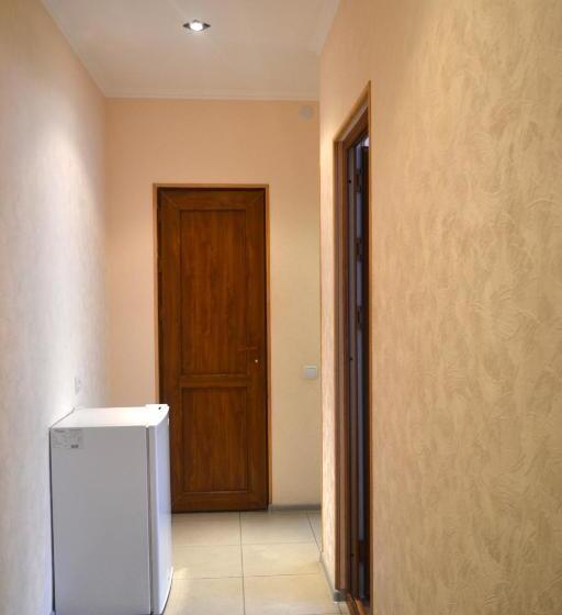 スタンダード４人部屋, Nirvana