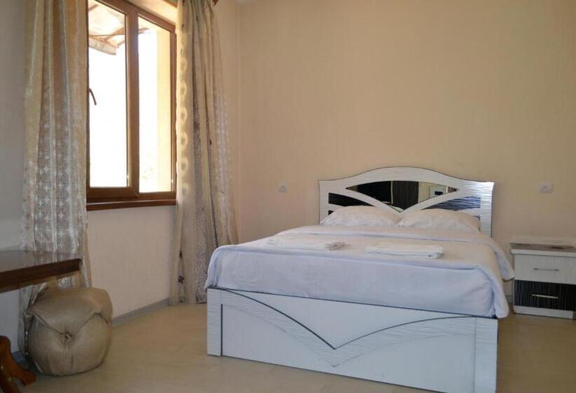 キングサイズベッドのデラックスルーム, Nirvana