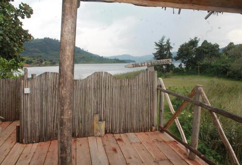 اتاق خانوادگی, Paradise Eco Hub