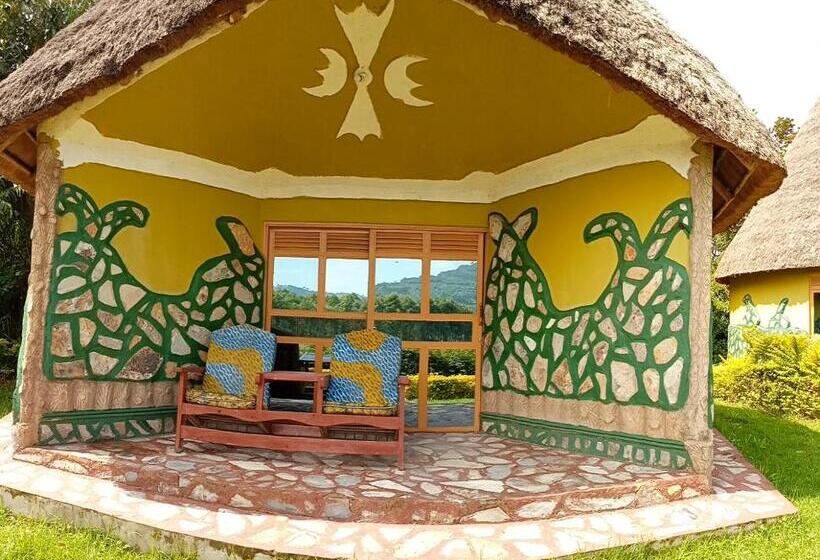 اتاق خانوادگی, Paradise Eco Hub