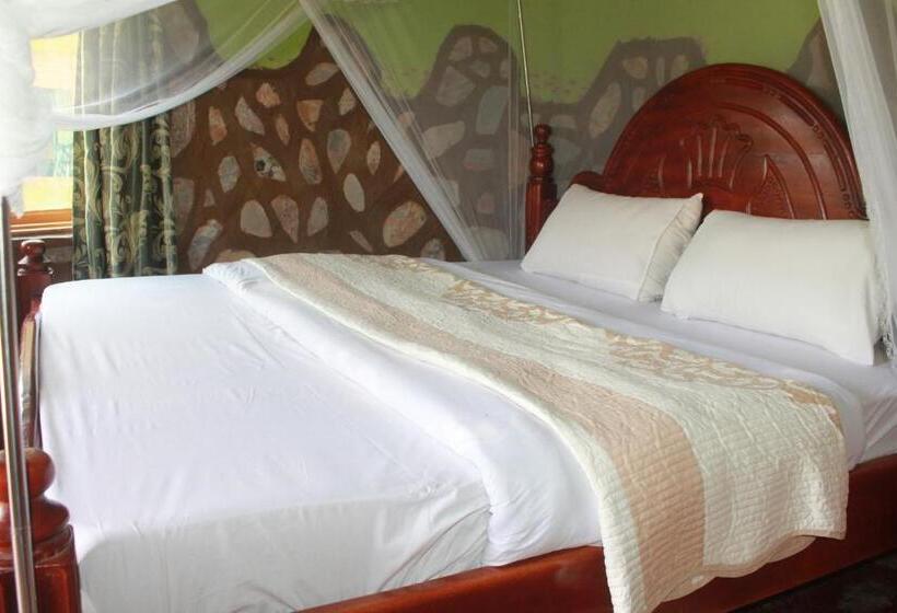 اتاق خانوادگی, Paradise Eco Hub