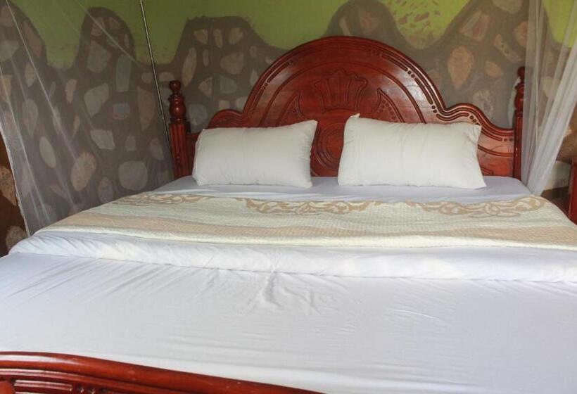 اتاق خانوادگی, Paradise Eco Hub