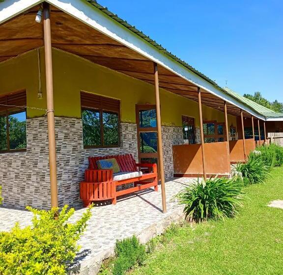 اتاق استاندارد با چشم‌انداز دریاچه, Paradise Eco Hub