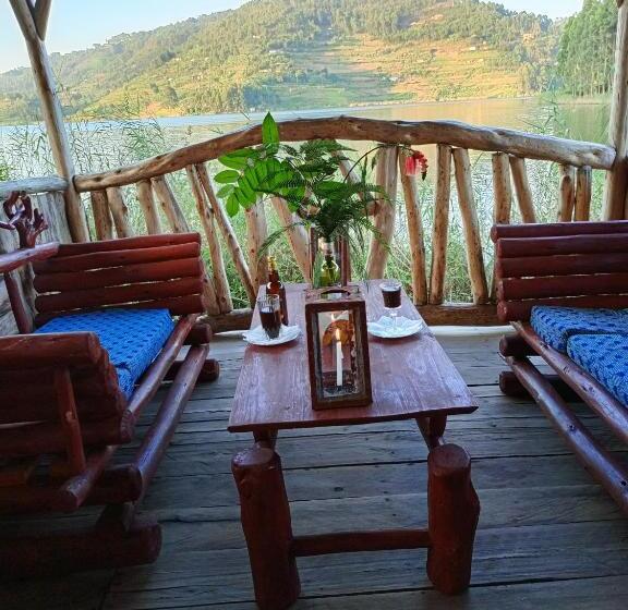 سوئیت با تخت بزرگ, Paradise Eco Hub