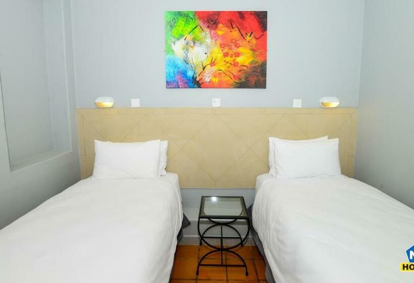 اتاق استاندارد, N1 Hotel & Campsite Victoria Falls