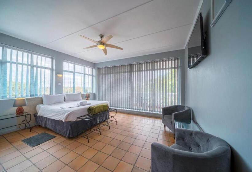 اتاق سوپریور, N1 Hotel & Campsite Victoria Falls