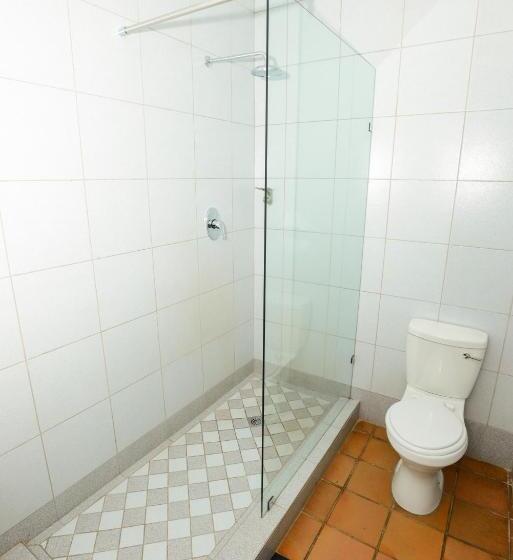 اتاق لوکس, N1 Hotel & Campsite Victoria Falls