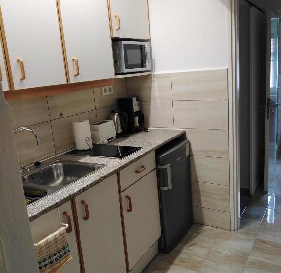 带2个卧室的公寓, Coraline Vendégház