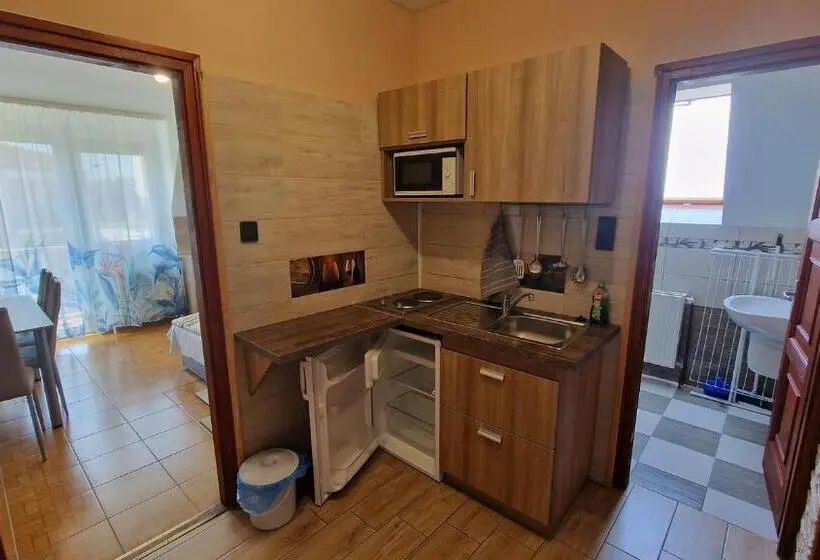 ２ベッドルームアパートメント, Napsugár Apartmanház