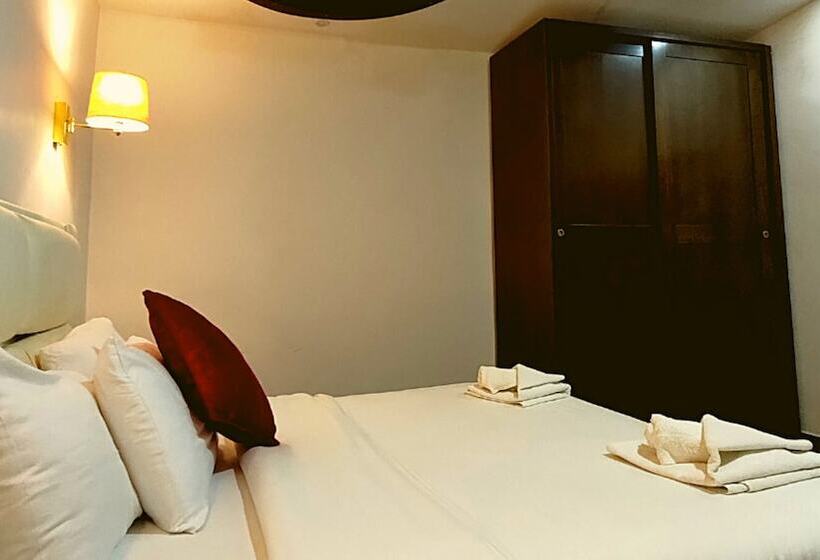 سوییت لوکس, Assaraya